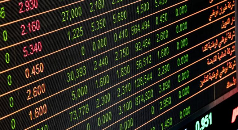 pexels-photo-534216-weekend-sukcesu-finansowego-zblizaja-sie-seminaria-inwestycyjne-z-marcusem-de-maria-gospodarka