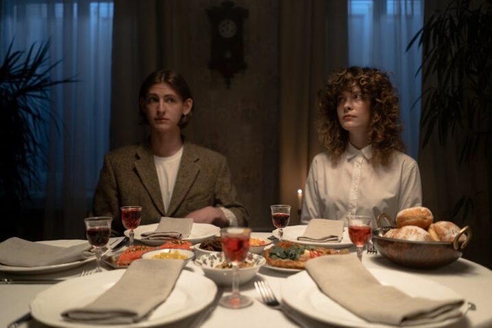 pexels-photo-6053888-panowie-przodem-styl-zycia