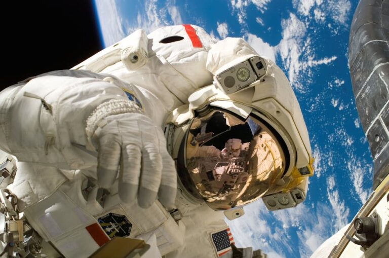 pexels-photo-2156-praktyki-w-nasa-dostepne-dla-polskich-studentow-nauka-technologia
